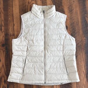 Amazon Essentials Off-White Quilted Vest